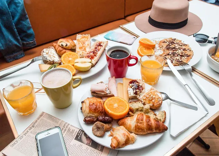 Hotel Ibis Styles Nation Porte De Montreuil 3*