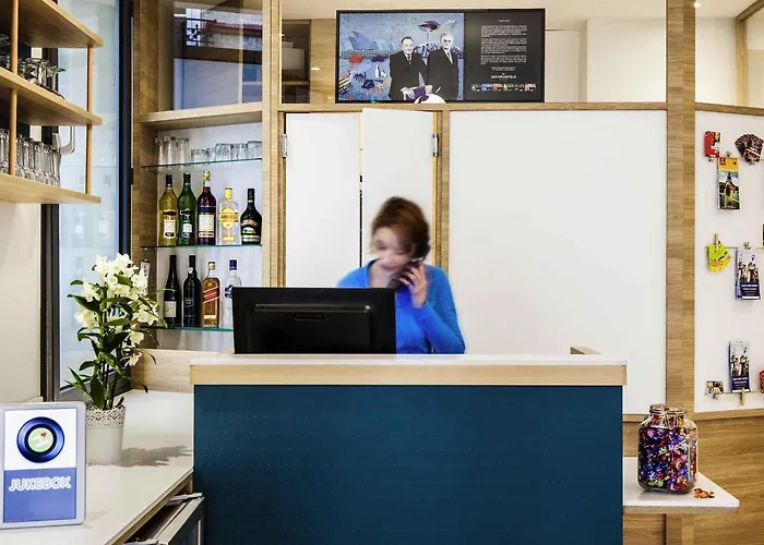 Ibis Styles Nation Porte De Montreuil Hotel 3*