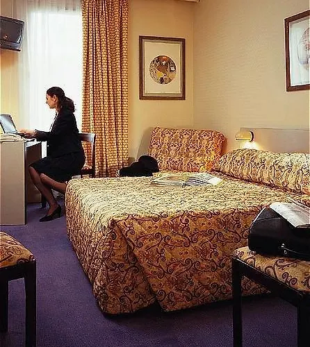 Ibis Styles Nation Porte De Montreuil Hotel