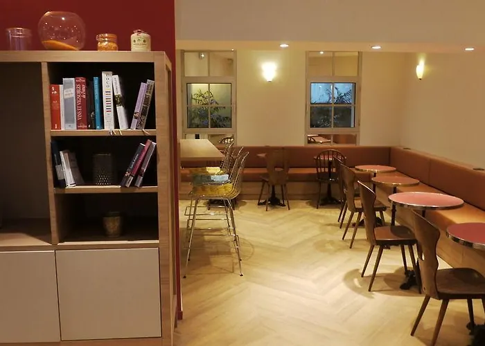 Hotel Ibis Styles Nation Porte De Montreuil 3*