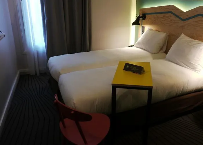 Hotel Ibis Styles Nation Porte De Montreuil 3*