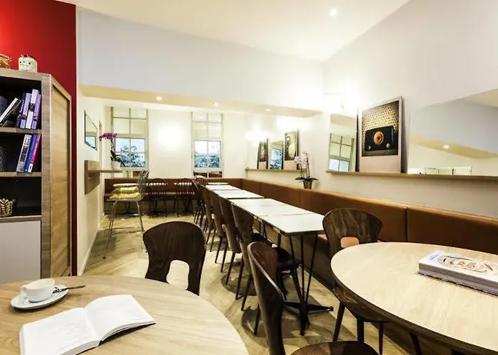 Ibis Styles Nation Porte De Montreuil Hotel 3*