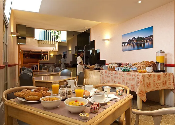 Ibis Styles Nation Porte De Montreuil Hotel 3*