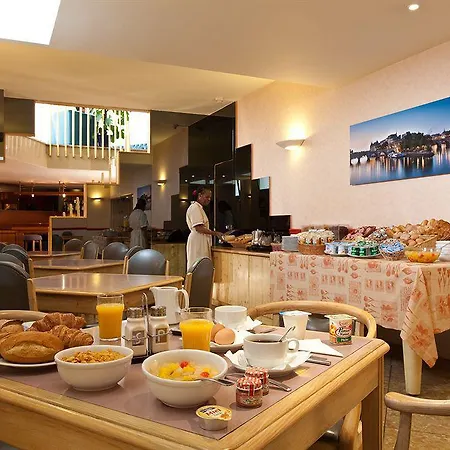 Ibis Styles Nation Porte De Montreuil Hotel 3*